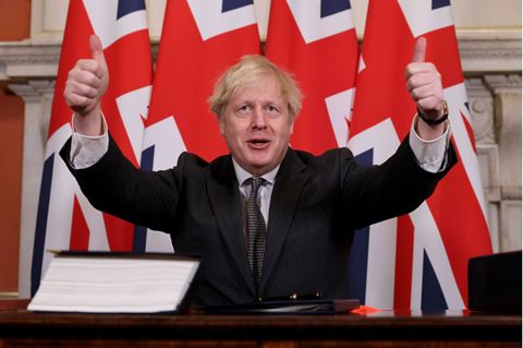 Am 31. Dezember unterzeichnet Boris Johnson den Brexit-Deal mit der EU