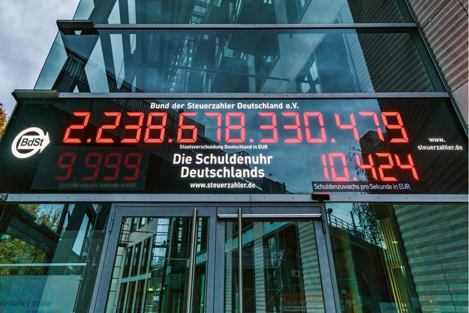 Schuldenuhr im November 2020 während der Corona Pandemie