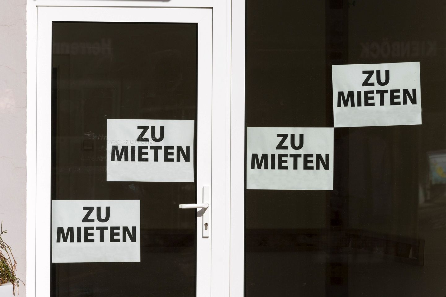 Mieter müssen eine Kaution zahlen, die sie nach ihrem Auszug wiederbekommen