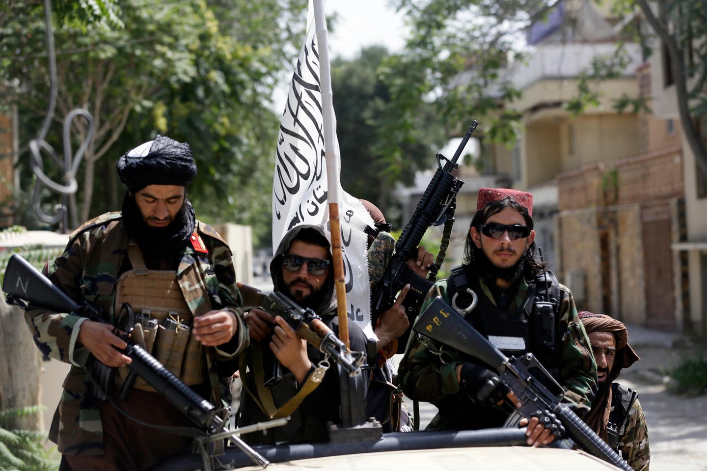 Taliban patroullieren durch Kabul