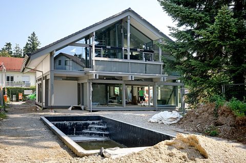 Pool-Position: Auf 340 Quadratmetern erfüllt sich Familie Forster in Vaterstetten bei München ihren Wohntraum