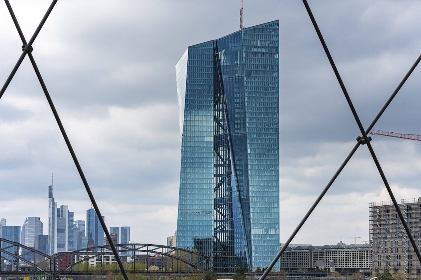 EZB-Tower in Frankfurt: Von hier aus wird Europas Geldpolitik gesteuert
