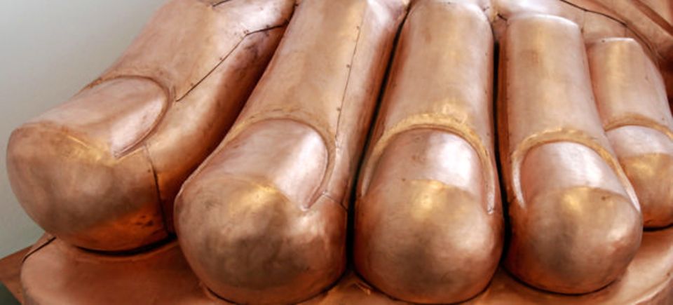 Skulptur des dänischen Künstlers Danh Vo