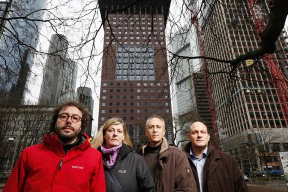 Ex-Fahnder (von rechts): Marco Wehner, Rudolf Schmenger, Tina Feser und Heiko Feser kämpfen um ihre Rehabilitierung