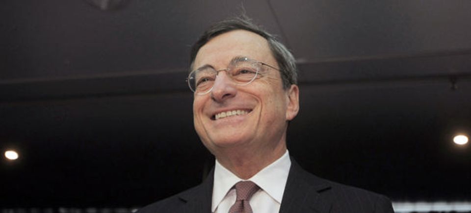 EZB-Chef Mario Draghi verspricht niedrige Zinsen