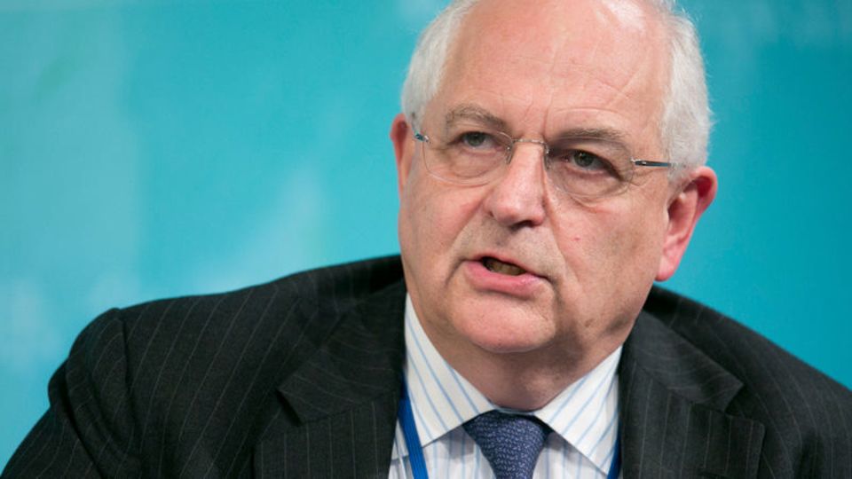 Martin Wolf schreibt für die Financial Times über ökonomische Themen