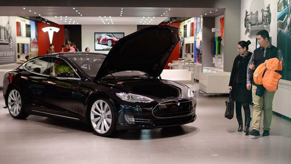 Tesla-Elektrosportwagen: Bewundert aber zumindest in Deutschland kaum verkauft