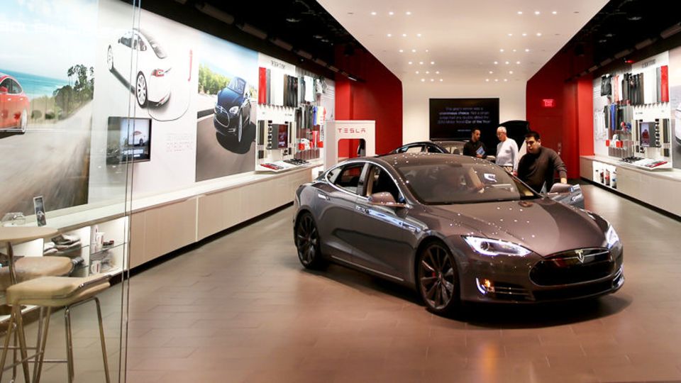 In Deutschland kostet der Tesla 65.000 Euro und mehr