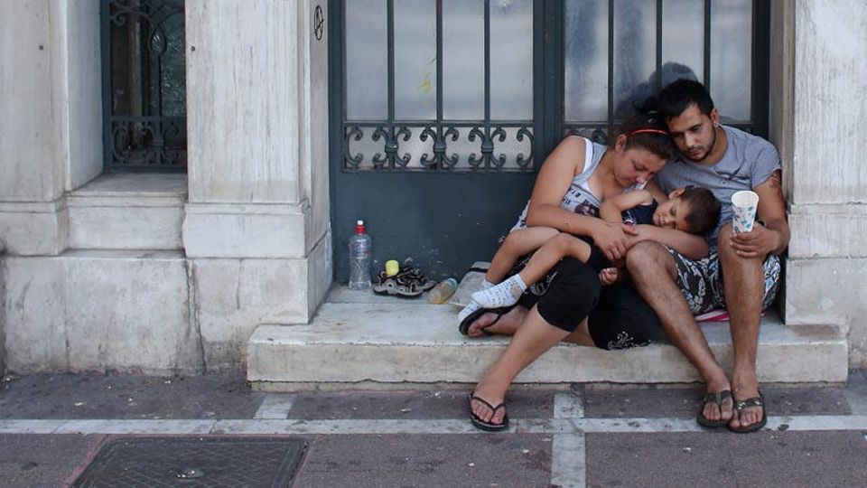 Armut in Athen: Der Durchschnittslohn fiel in der Krise dramatisch