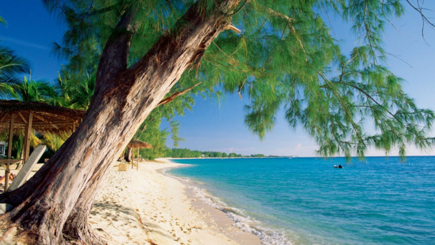 Sieht nicht nur schön aus, sondern kann auch lukrativ sein: Eine Tochterfirma zum Beispiel auf den Cayman Islands kann wertvolle Dienste leisten, selbst wenn sie nur aus einem Briefkasten ­besteht
