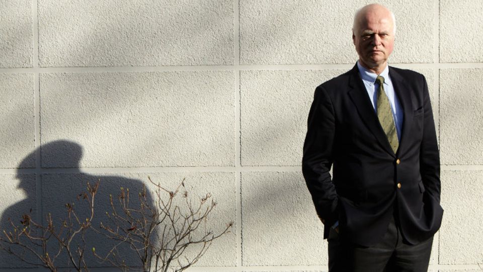 Klaus Dittrich, 69, wurde in Dresden geboren, kurz vor dem ­Mauerbau setzte sich seine Familie in den ­Westen ab, zog nach Darmstadt. Dittrich wurde wie sein Vater Ingenieur, gründete ein Büro mit 17 ­Mitarbeitern