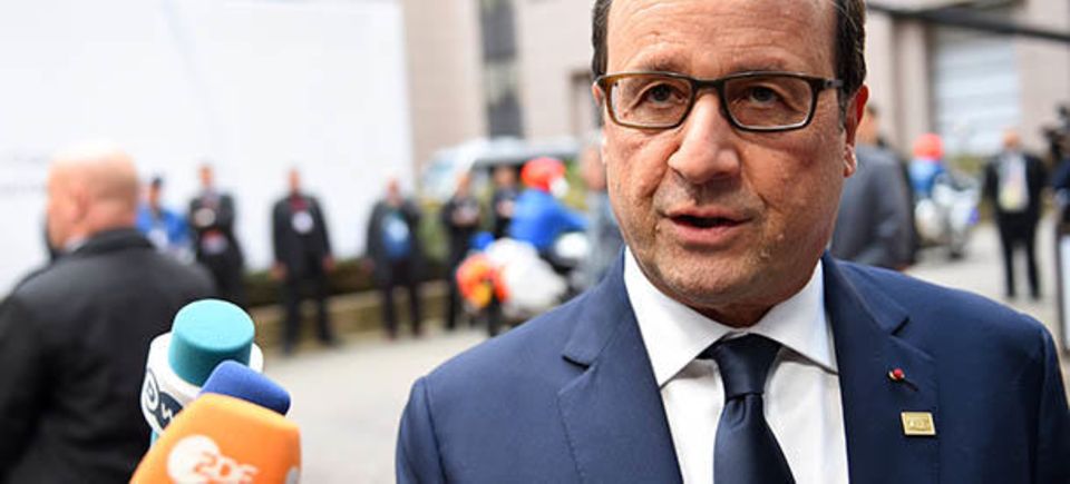 Der französische Präsident Francois Hollande hat am Mittwoch in Berlin mehr Investitionen für Europa gefordert
