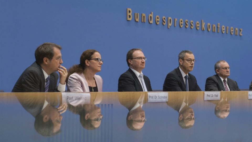 Pressekonferenz der fünf Wirtschaftsweisen