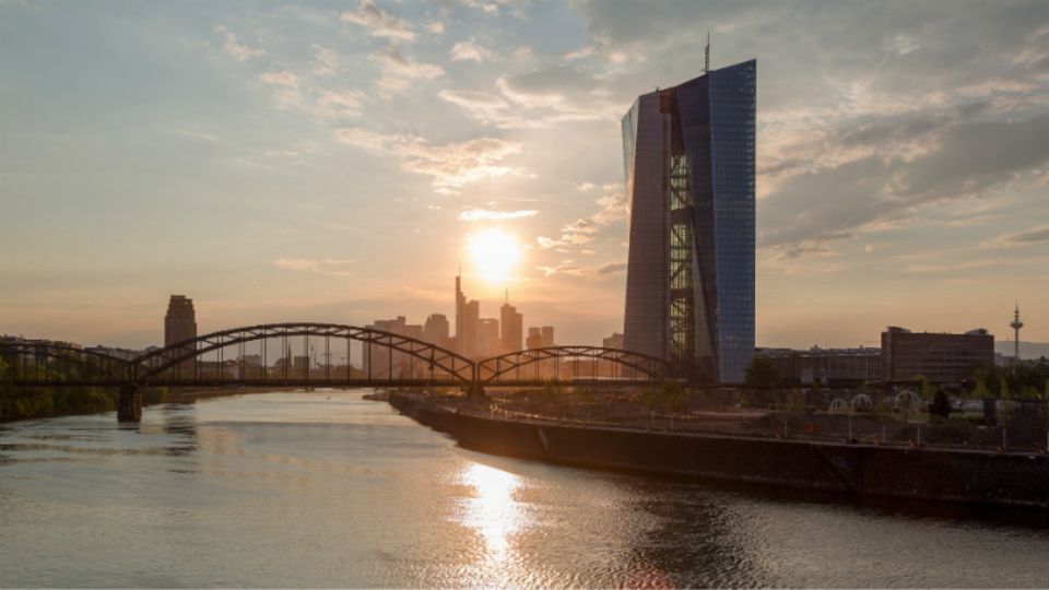 EZB-Zentrale in Frankfurt: Hier fallen die wichtigen geldpolitischen Entscheidungen