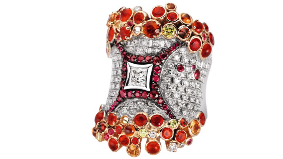 Der Peking-Ring aus der „Cosmora-by-Kim“-Kollektion