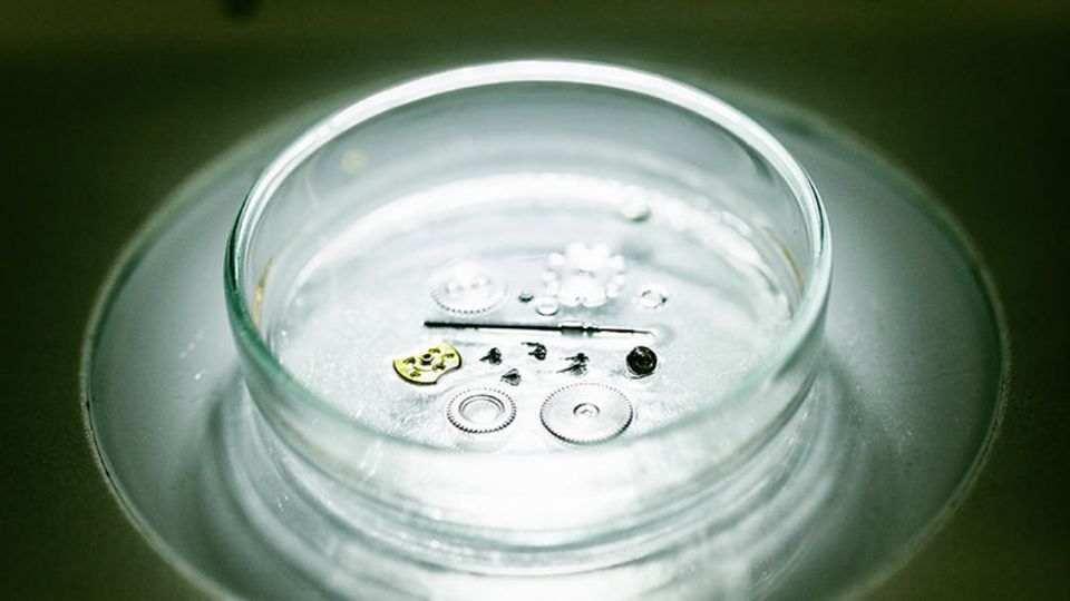 Aus bis zu 280 Teilen besteht eine Uhr