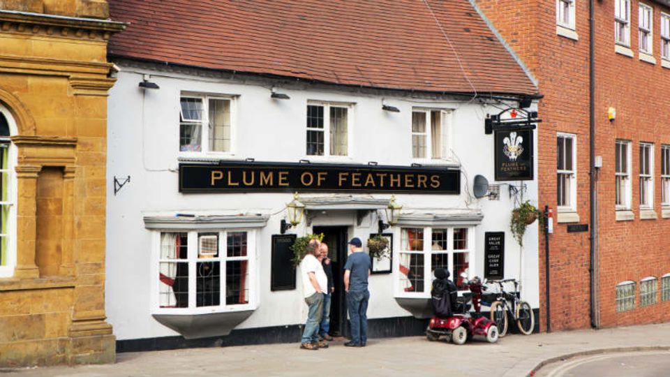 Lebensqualität und niedrigere Preise lassen selbst Londoner ins beschauliche Daventry umziehen. Pubs gibt es genug