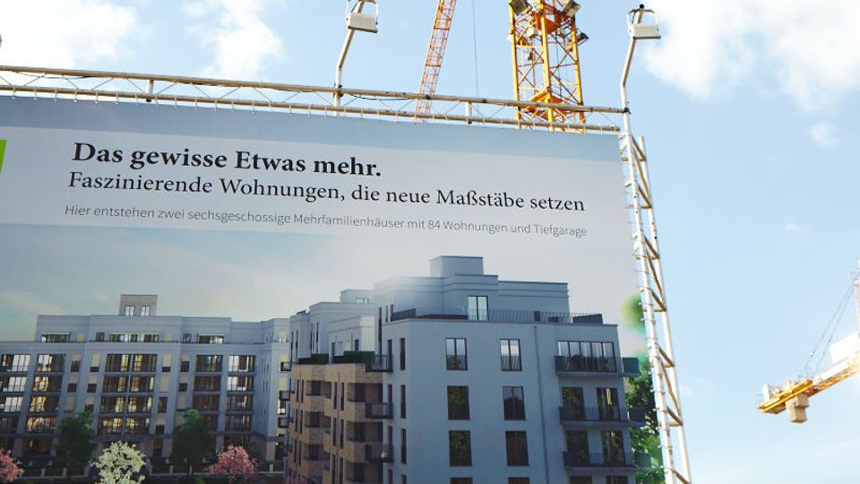 Hinweisschild für Neubauten in Frankfurt: Facebook und andere soziale Medien werden für die Käufersuche kaum genutzt - Foto: Johannes Mink