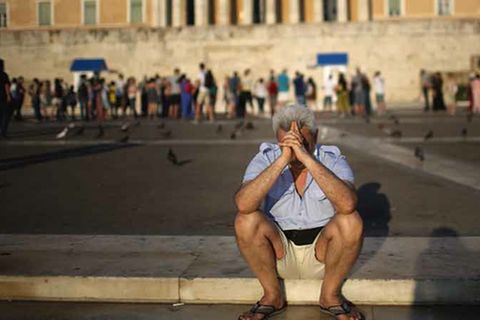 Die Griechen müssen sich auf weitere Sparmaßnahmen einstellen