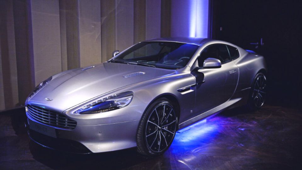 Das neue Geschoss für James Bond: der DB10. Täglich rufen Fans in der Firmenzentrale an, um den Wagen zu kaufen. Doch er ist unverkäuflich - Foto: Katrin Binner