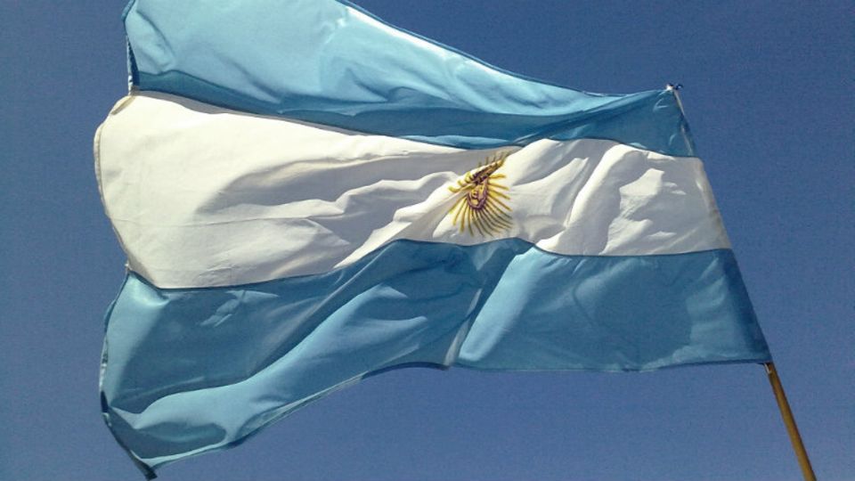 Argentinien: Der neue Präsident Macri löst ein Wahlversprechen ein
