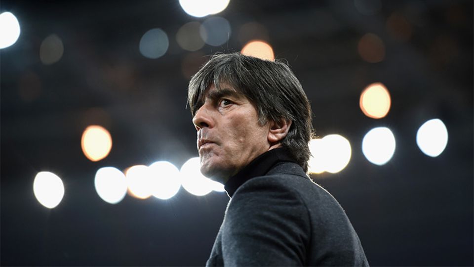Figure Bundestrainer Joachim Löw legt in der Nationalmannschaft wert auf flache Hierarchien