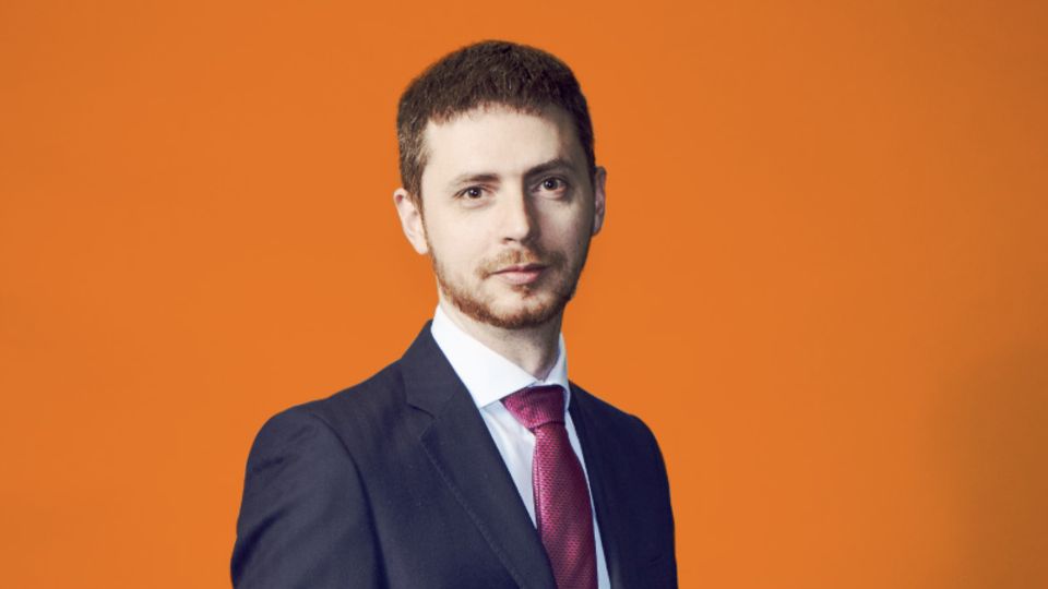 Früher analysierte Mark Ainsworth, 39, Formel-1-Rennen, heute Wirtschaftsdaten - Foto: Fred MacGregor