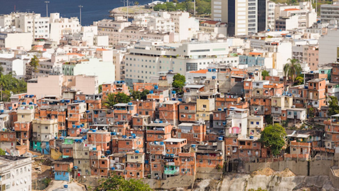 Soziale Gegensätze in Rio de Janeiro