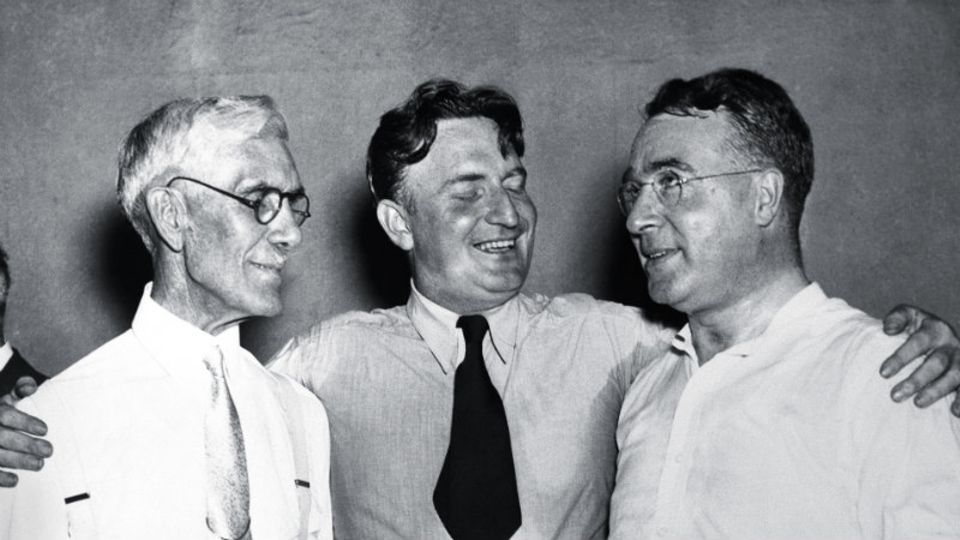 Der Arzt Francis Townsend (l.) und der Priester Charles Coughlin (r.) versammelten in den 30er-Jahren Millionen Anhänger hinter sich