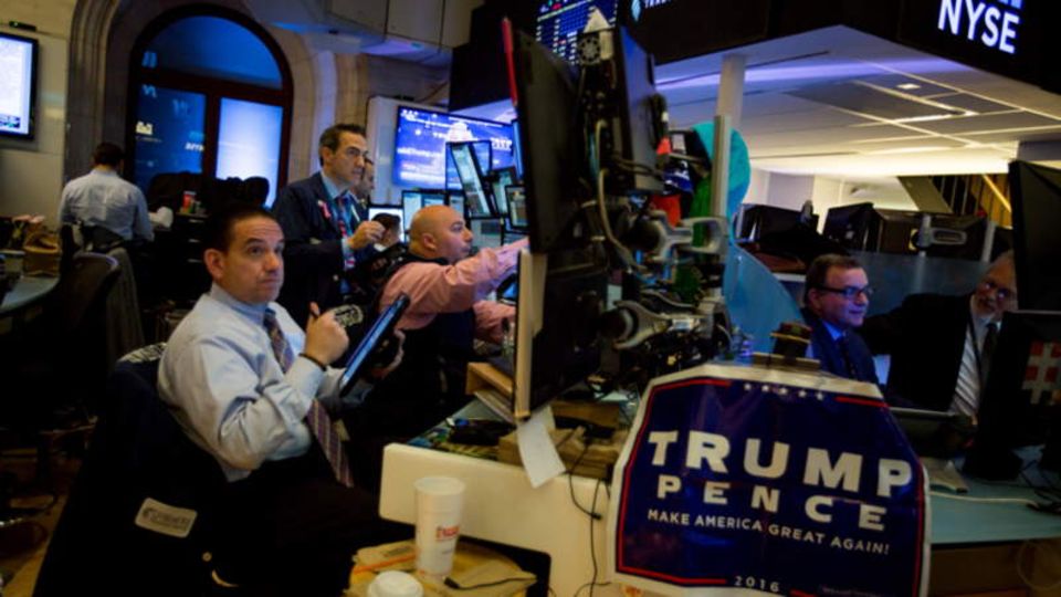 Einige Händler an der New Yorker Börse bekundeten ihre Sympathie für Donald Trump