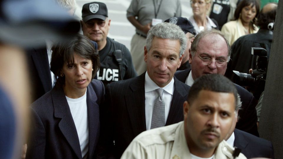 Jareds Vater Charles Kushner (M.) wurde zu zwei Jahren Haft verurteilt