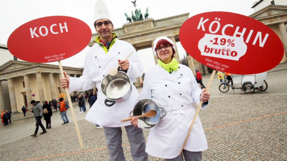 Demonstration zum Equal Pay Day im vergangenen Jahr vor dem Brandenburger Tor