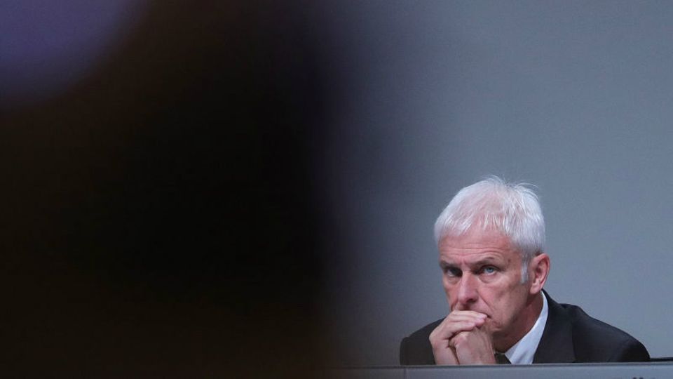 VW-Chef Matthias Müller: Jetzt erreicht der Dieselskandal auch ihn persönlich - Foto: Getty Images