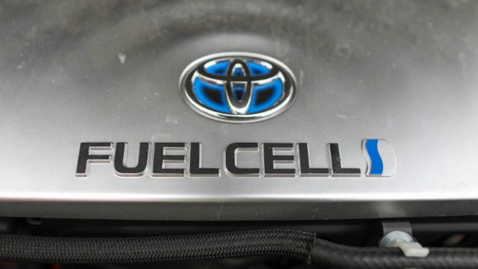 Toyota (Gewinn 2016: 16,9 Mrd. Dollar): Die Japaner sind vom Umsatz und vom Gewinn her ganz klar die Nummer eins der Branche. Anders als die meisten Konkurrenten setzt Toyota aber nicht auf Elektromobilität als Zukunftstechnologie sondern auf die Brennstoffzelle.