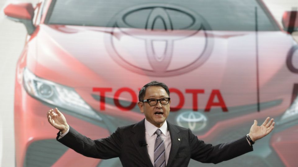 Umsatz 2016: 254,7 Mrd. Dollar; Der Titel des größten Autokonzerns der Welt geht nach Japan - zumindest was den Umsatz anbelangt. Bei den Verkäufen hatte VW zuletzt die Nase vorn.