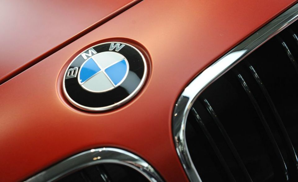 #2 Der Wert der Marke des Autobauers stagniert auf hohem Niveau. Mit 41,5 Mrd, Dollar liegt BMW auf Rang 13.