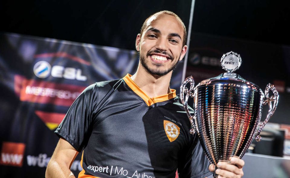 2016: Expert startet sein eigenes E-Sports-Team mit FIFA-Starspieler Mohammed Harkous
