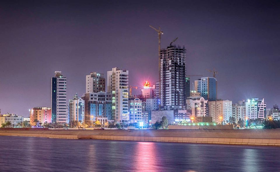 Rang 1: Bahrain (+ 18 Plätze): Das Königreich am Persischen Golf sicherte sich den Überraschungssieg mit einer Aufholjagd in allen abgefragten Kategorien. Expats kommen hier nur mit Englischkenntnissen wunderbar zurecht, es winken hervorragende Karrierechancen und auch Familien fühlen sich gut aufgehoben. Deutschland schaffte es in dem Ranking übrigens nur auf den 23. Platz.
