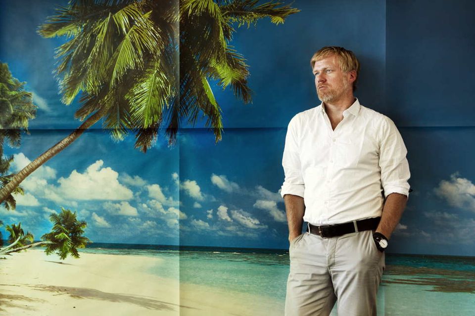 Für das ARD-Magazin „Plusminus“ ist Capital-Autor Jens Brambusch (Bild) mit dem WDR-Journalisten Herbert Kordes in die Welt der Steueroasen eingetaucht – ohne dorthin fahren zu müssen. Capital holte den Indischen Ozean später in die Redaktion.