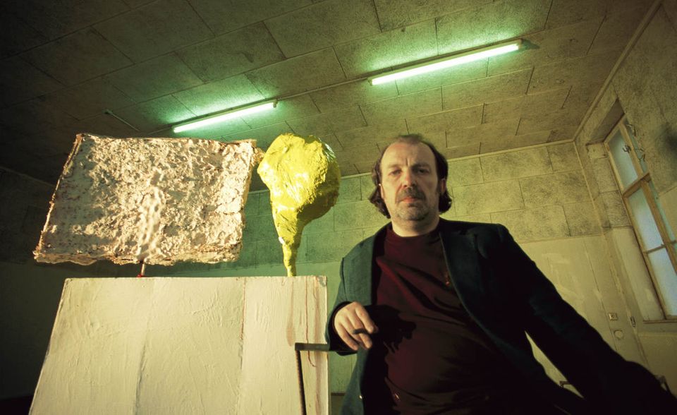 #9 Franz West (1947–2012) AUT; Gesamtpunktzahl 62.800; Punktzuwachs: 1950; Kunstform: Skulptur