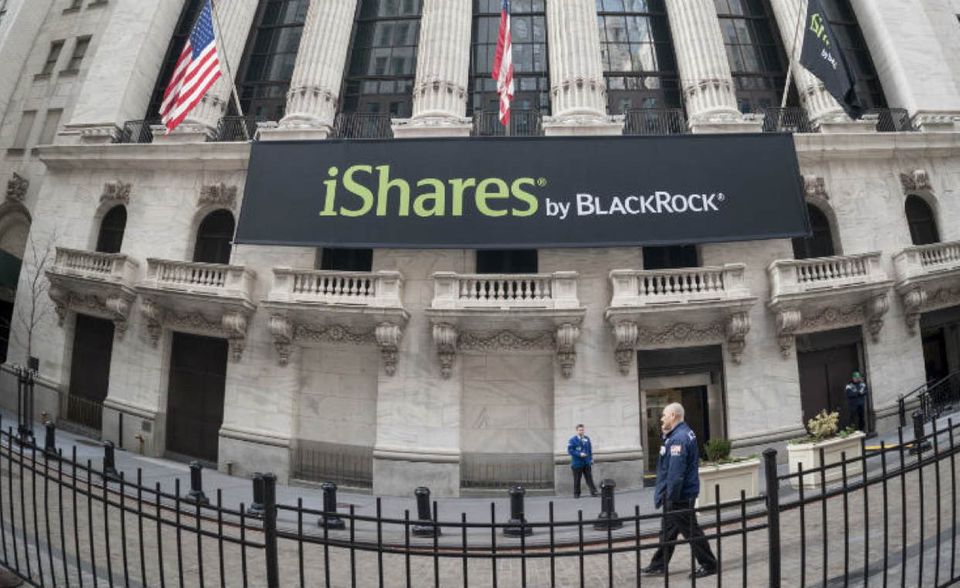 Unter dem Namen iShares vertreibt Blackrock ETFs