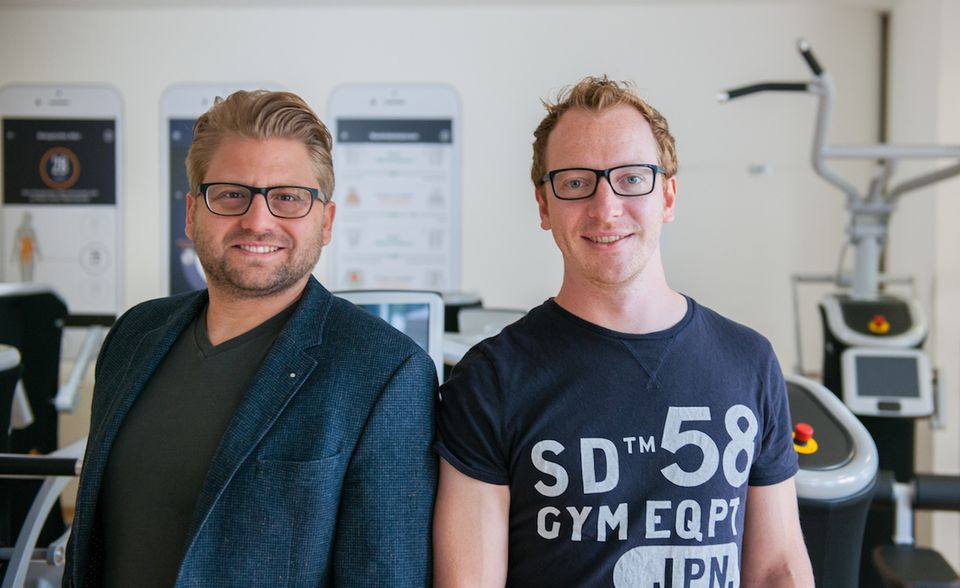 eGym-Gründer Philipp Roesch-Schlanderer und Florian Sauter. Das Unternehmen aus München wurde 2010 gegründet und hat 300 Mitarbeiter. eGym baut vernetzte Kraftgeräte und die dazu passende Fitness-App - Investoren gaben mehr als 60 Mio. Euro.