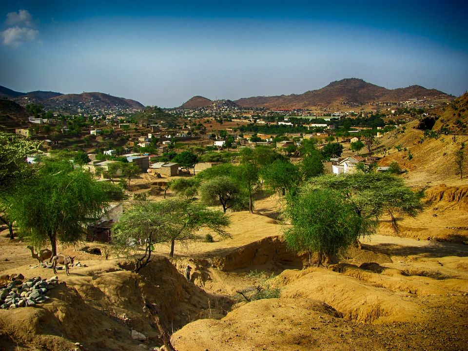 #9 - Eritrea: Das krisengeschüttelte Land in Ostafrika ist die Herkunft vieler Flüchtlinge in Deutschland. Es ist nicht nur von politischer Instabilität geplagt, sondern auch von hohen Schulden (rund 121 Prozent vom BIP).