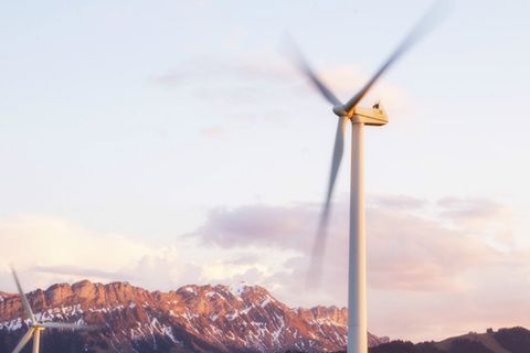 Windräder und andere Gründe: Vereinzelt werden Strompreiserhöhungen gerne auch mit der Energiewende begründet