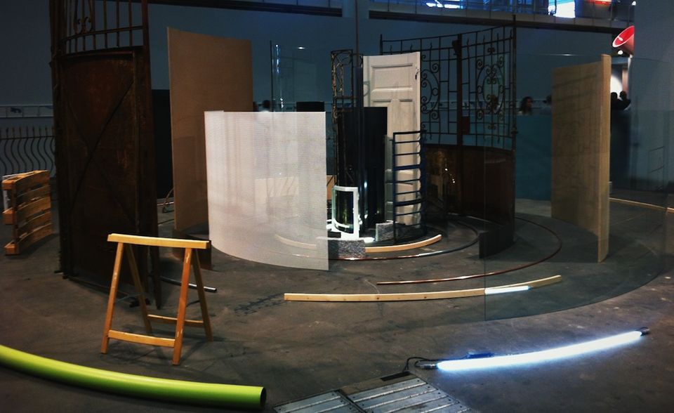 #3: Alicja Kwade (GER). Installation "In Circles", 2012