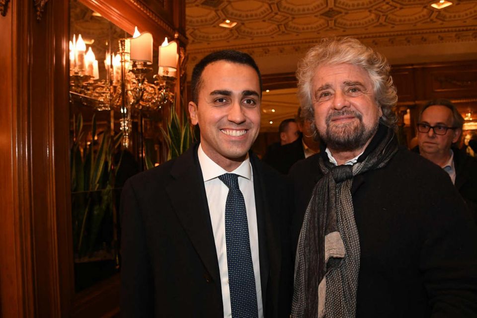Strahlende Wahlsieger: Spitzenkandidat Luigi di Maio und Gründer Beppe Grillo von der Fünf-Sterne-Bewegung
