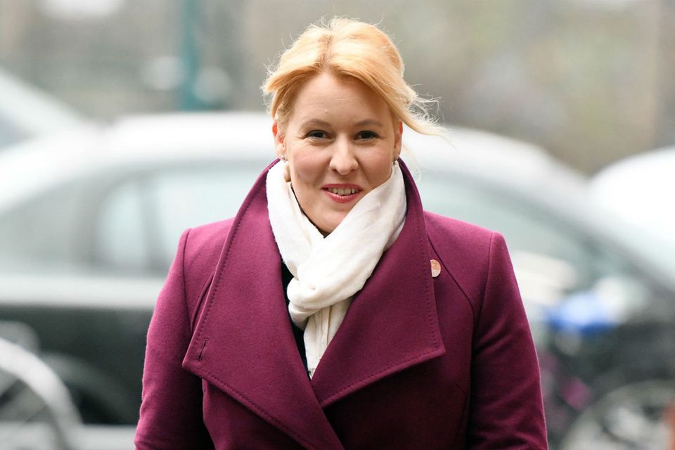 Franziska Giffey (SPD): Die neue Chefin des Familienministerium gehörte dreimal zur Jungen Elite: von 2015 bis 2017. Eine bundespolitische Karriere hat die Sozialdemokratin bisher nicht vorzuweisen. Dass sie jetzt Ministerin in der Großen Koalition wird, hat Giffey ihrem Amt als Bezirksbürgermeisterin des Berliner Problemviertels Neukölln zu verdanken. Und auch der Regionalproporz spielte wohl eine Rolle: Die SPD-Frau stammt aus Ostdeutschland.