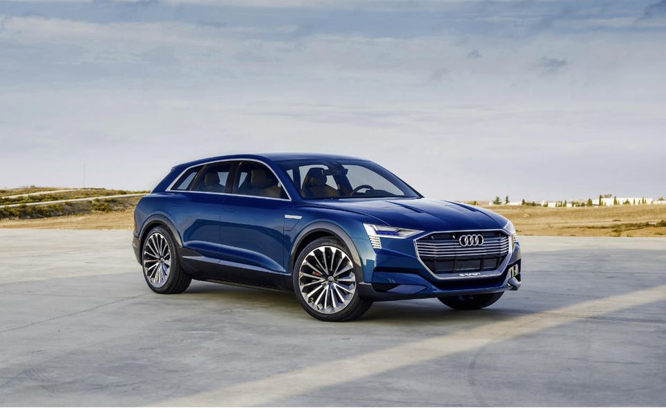 Zumindest für die Geländewagen von Tesla wird es wirklich eng: Auch Audi plant einen elektrischen SUV - den E-Tron Quattro, der Ende März 2019 auf den Markt kommen soll.