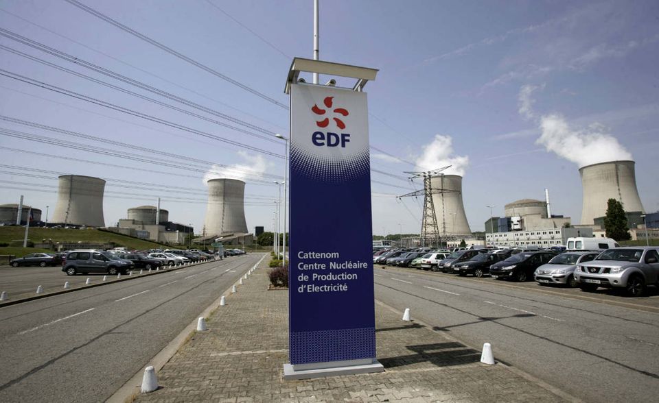 #1 Mit Erlösen von 71,2 Mrd. Euro ist der französischen Energiekonzern EDF die Nummer eins in Europa. Das staatlich kontrollierte Unternehmen setzt hauptsächlich auf Atomkraft. Mit Februar gab EDF bekannt, dass der Umsatz 2017 gegenüber dem Vorjahr geschrumpft ist auf 69,6 Mrd. Euro.