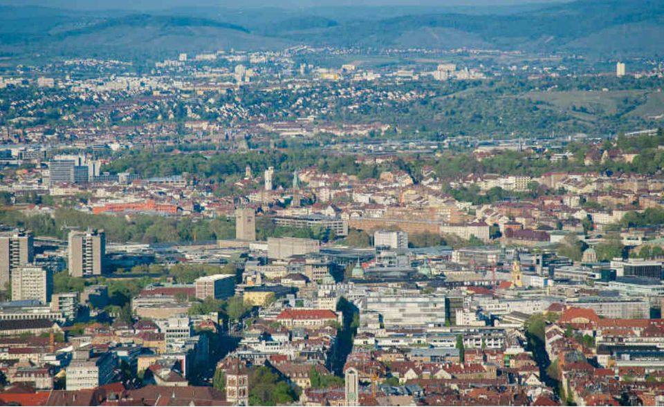 #4 Stuttgart liegt mit einem durchschnittlichen Quadratmeterpreis von 3843 Euro im Mittelfeld. Der Preisanstieg fiel mit 6,9 Prozent im Vergleich zu den anderen Großstädten moderat aus.